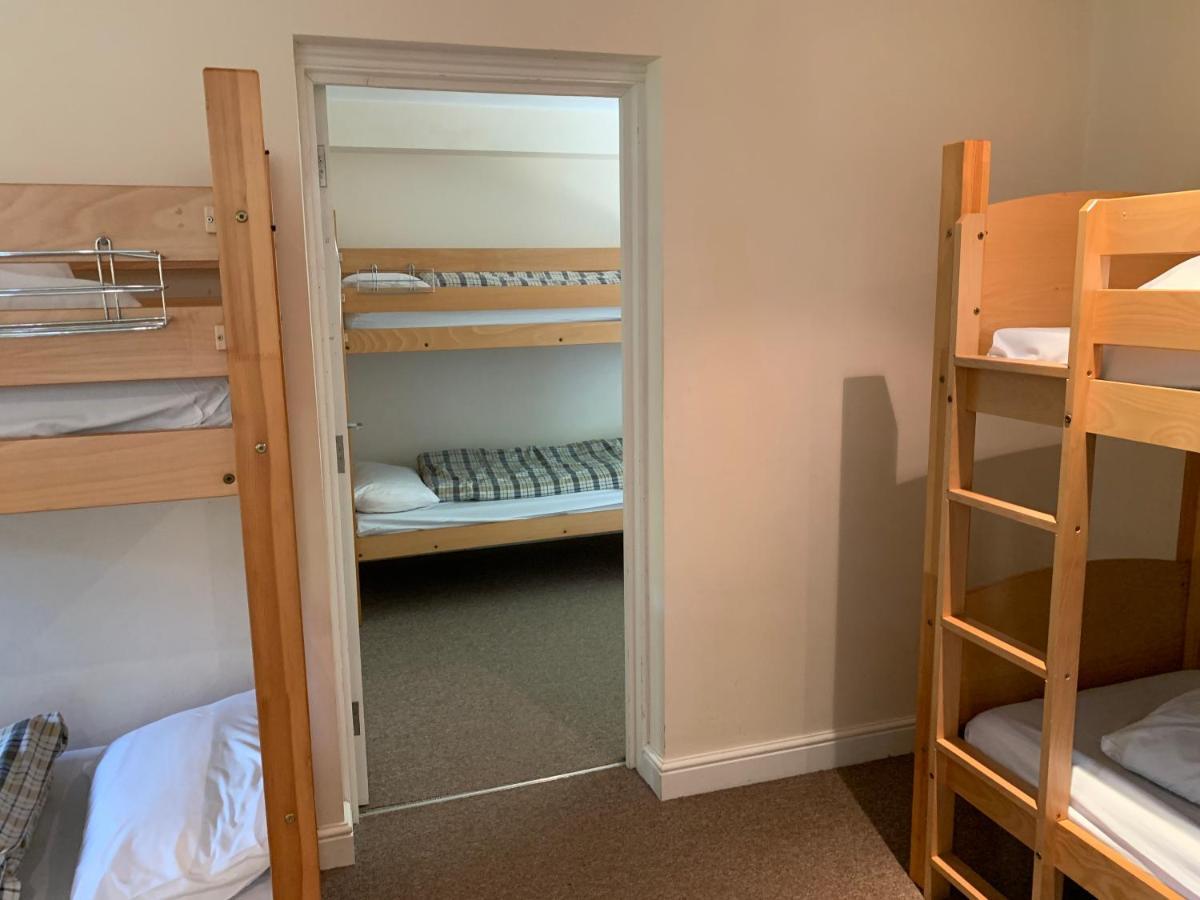 Stonehenge Hostel - Yha Affliated 콜더톤 외부 사진