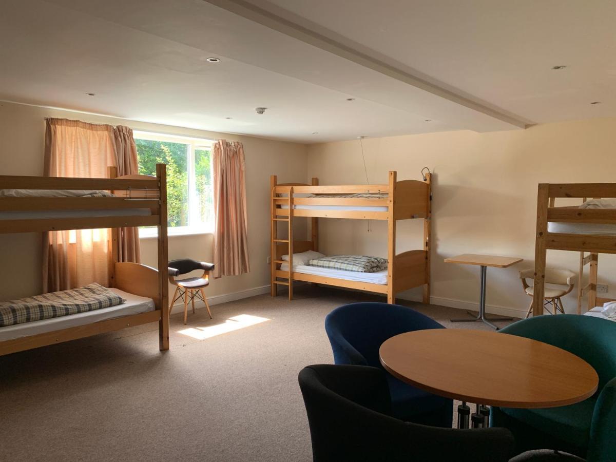 Stonehenge Hostel - Yha Affliated 콜더톤 외부 사진